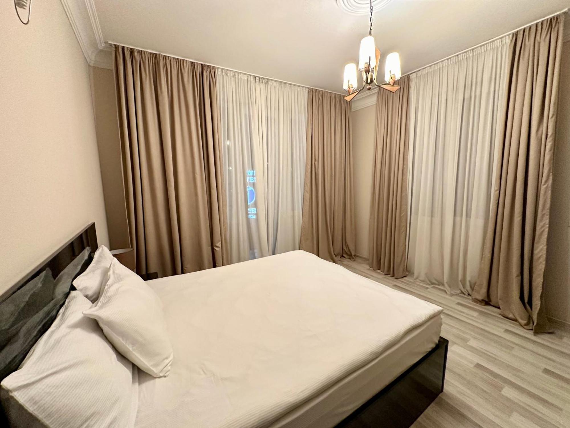 באטומי Hotel Tsereteli מראה חיצוני תמונה