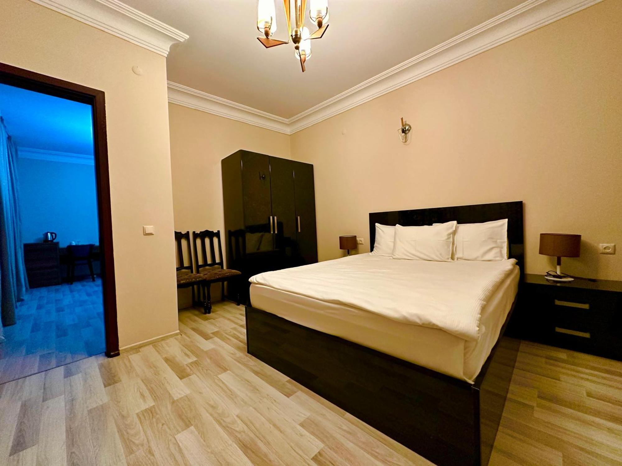 באטומי Hotel Tsereteli מראה חיצוני תמונה